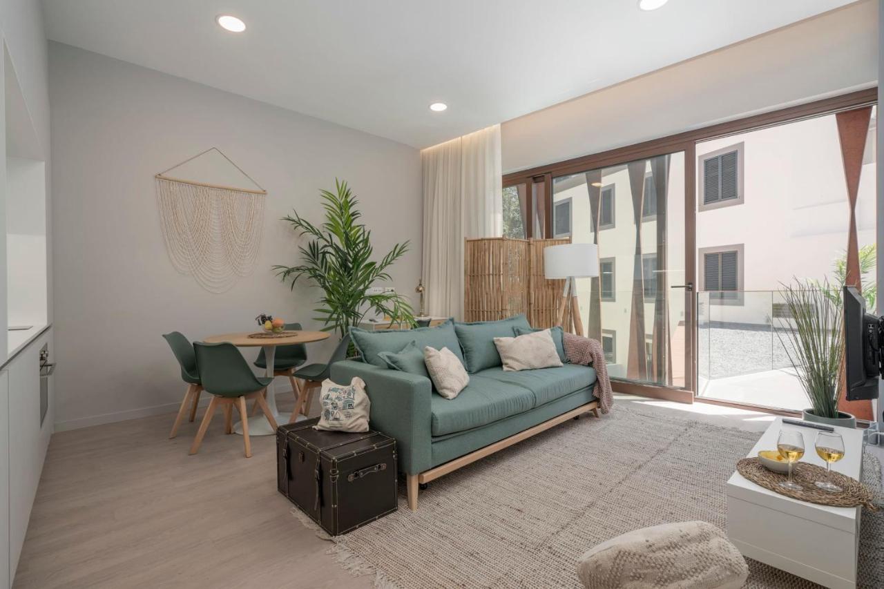 Cine Park Residences By An Island Apart 푼샬 외부 사진