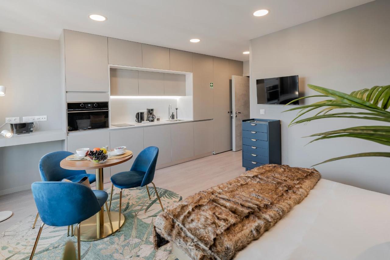 Cine Park Residences By An Island Apart 푼샬 외부 사진